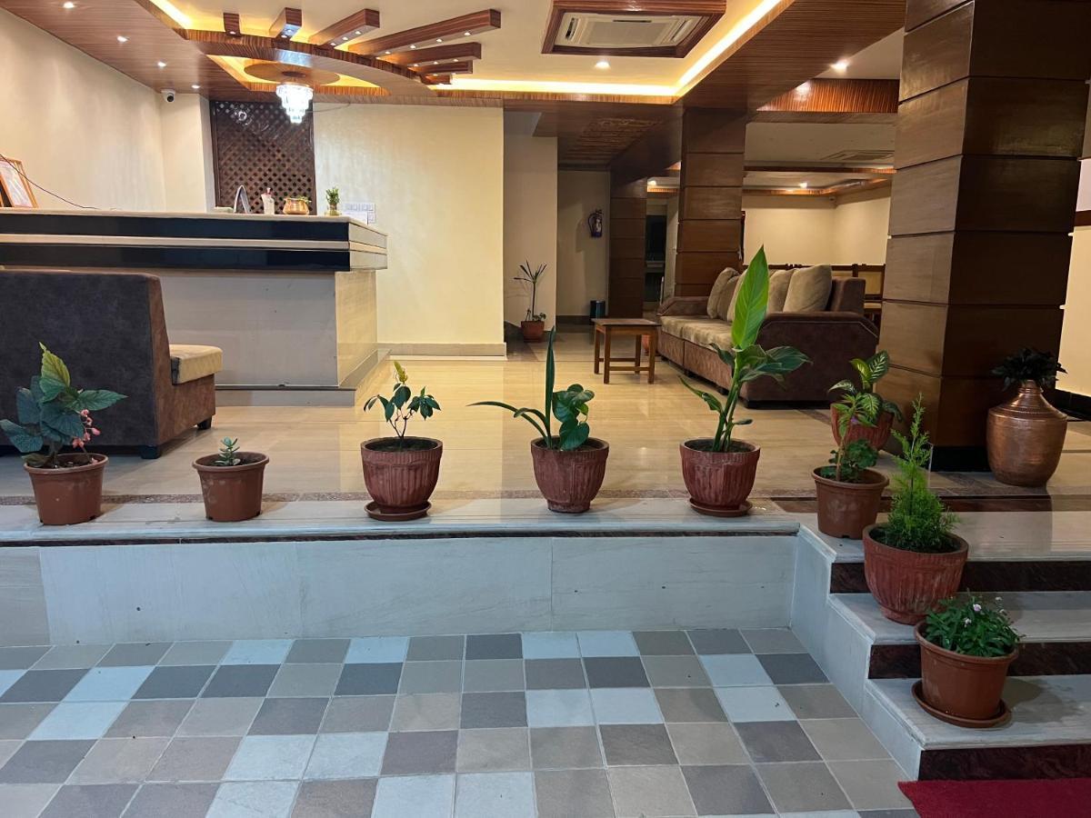 Hotel Murano Pokhara Bagian luar foto