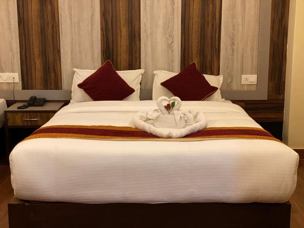 Hotel Murano Pokhara Bagian luar foto