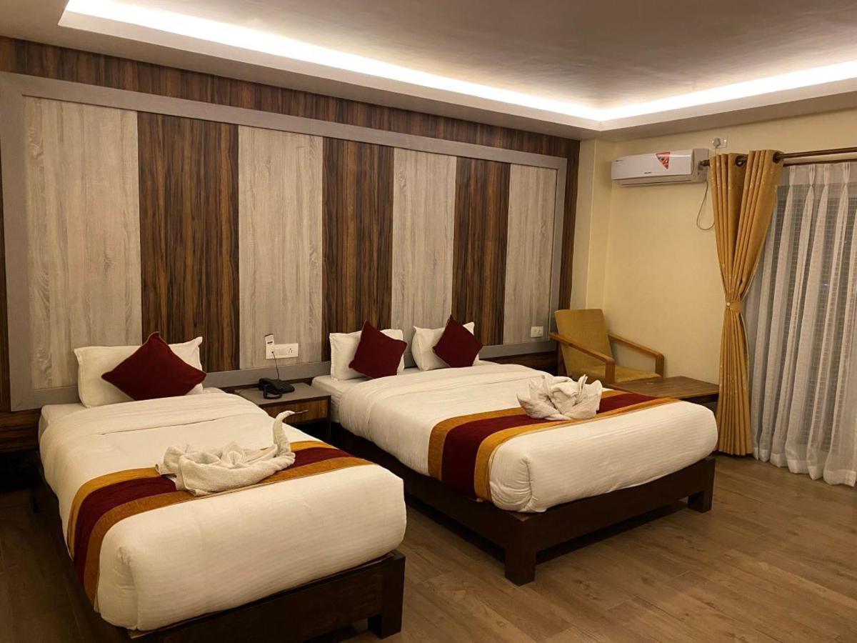 Hotel Murano Pokhara Bagian luar foto