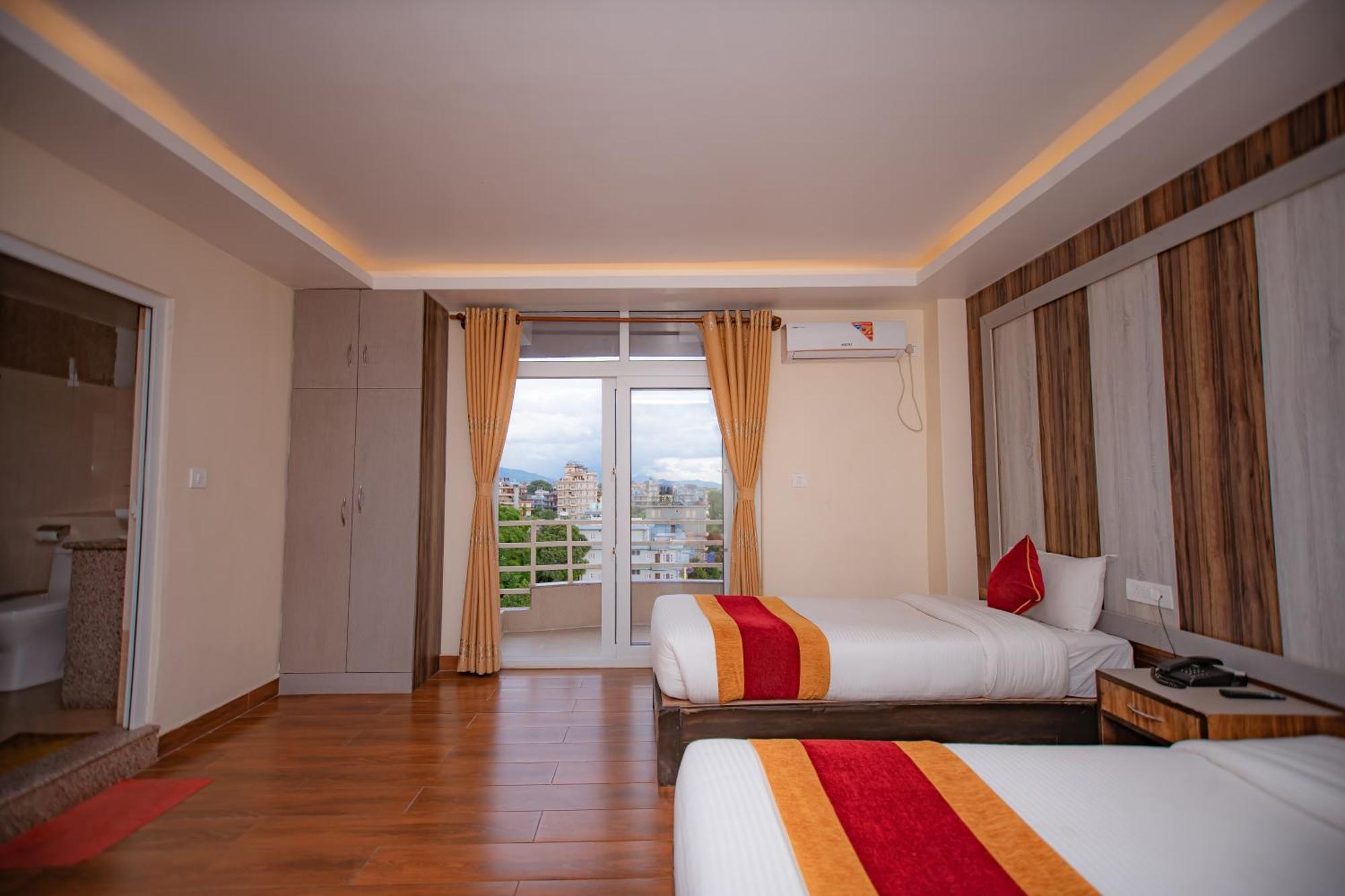 Hotel Murano Pokhara Bagian luar foto