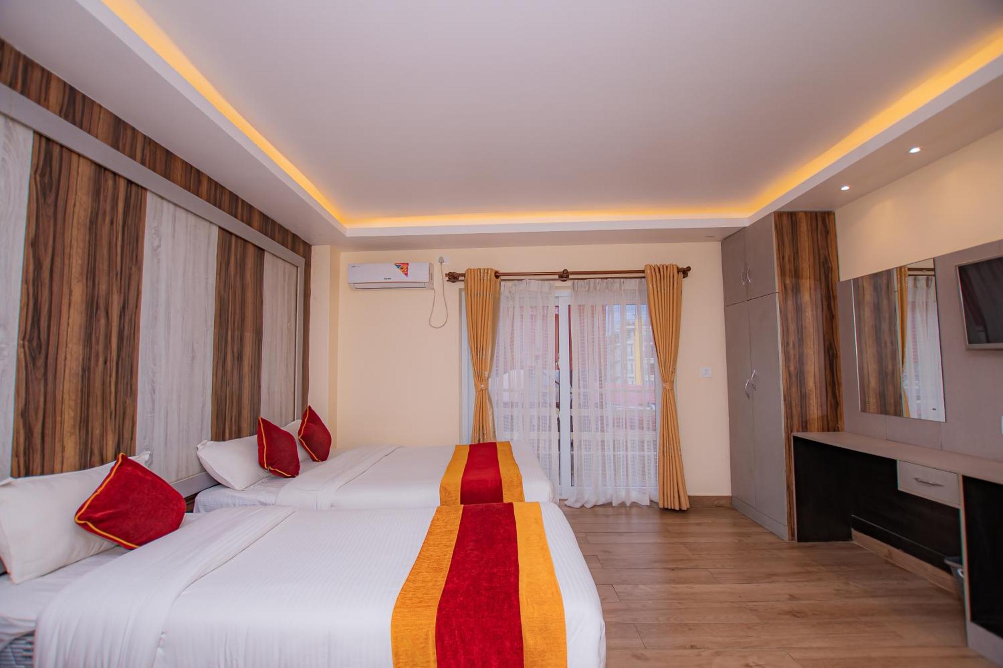 Hotel Murano Pokhara Bagian luar foto