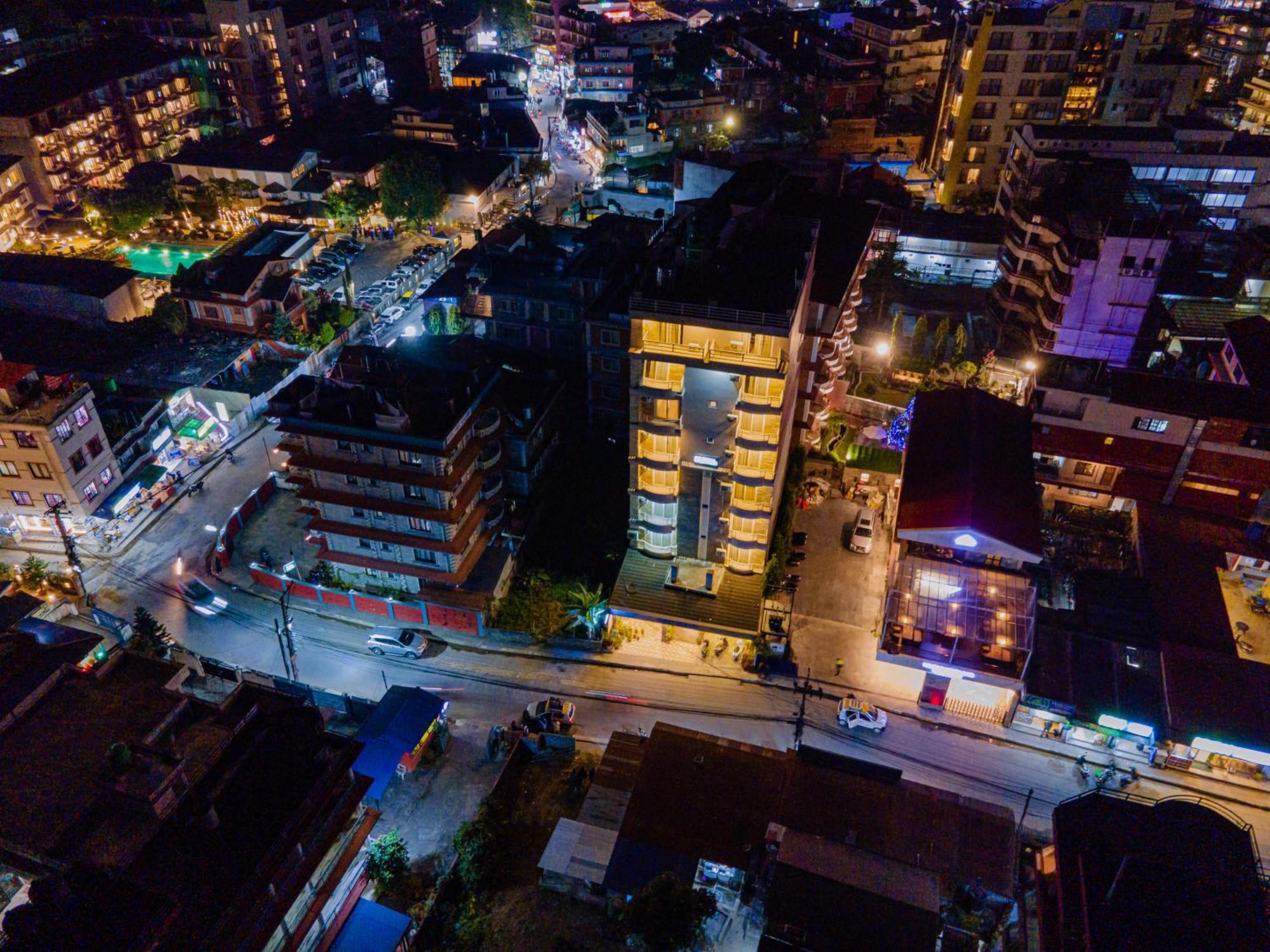 Hotel Murano Pokhara Bagian luar foto
